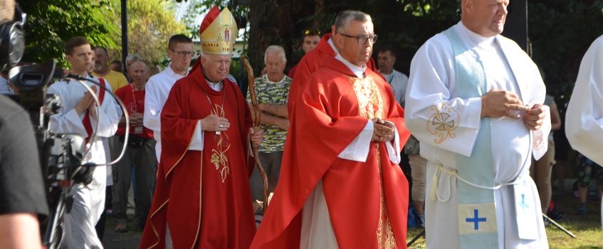 KSIĄŻ WIELKI: Msza święta