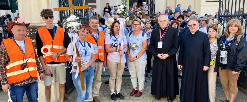 BRZOZÓW: Grupa św. Wojciecha wyruszyła na Jasną Górę